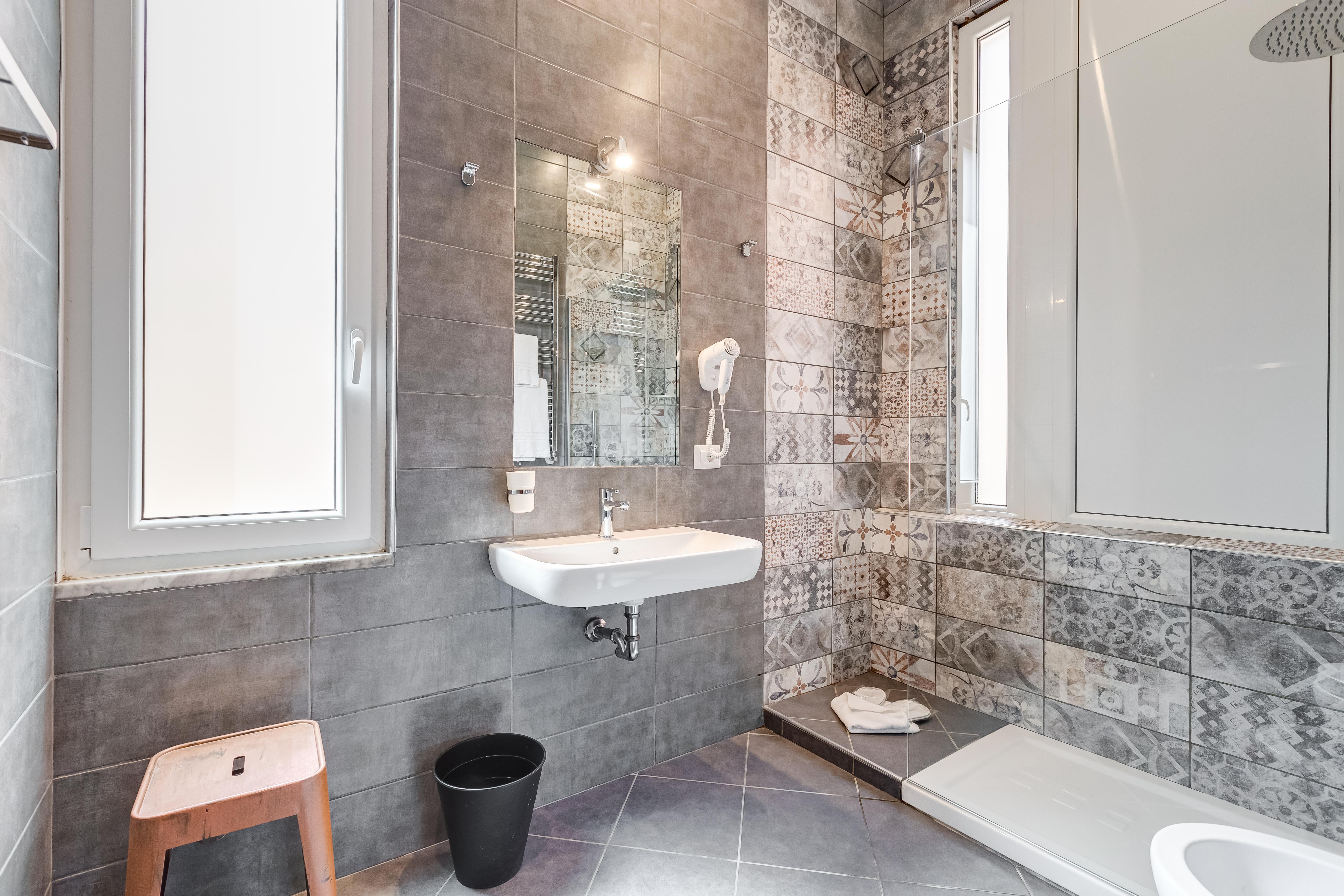 Ripetta Luxurious Rom